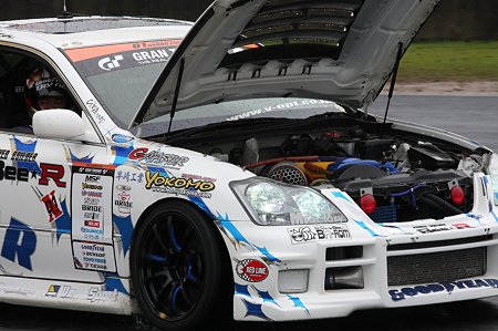 GOODYEAR Racing ZERO CROWN with Bee☆R