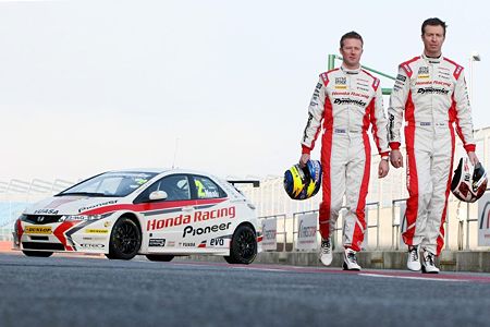 honda-racing-announces-new-btcc-sponsors-33411_1