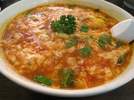 P01馬鹿旨 トマトラーメン（890円）