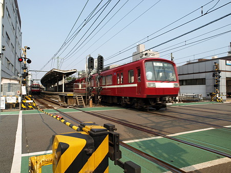 2000形(神奈川新町)