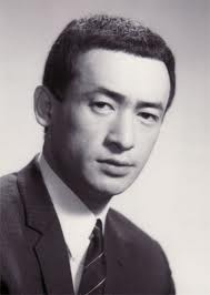 成田三樹夫