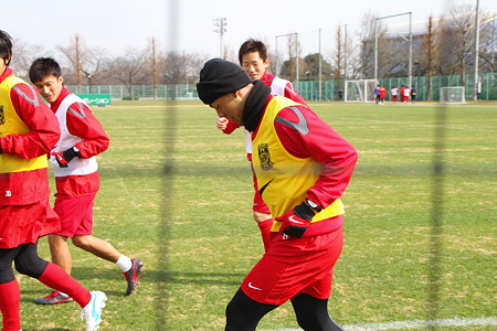 目の前をマゾーラが通過！あ、ウガもいますね