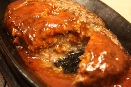 2010/08/13(FRI) 旭市・大衆肉料理 今久/特製ハンバーグ(和牛100%使用) 630円
