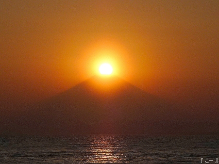 110406-江ノ島からダイヤモンド富士 (10)改