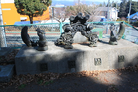 城山神社_城の瓦