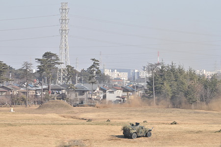 敵の７４式戦車が疾走
